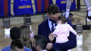 Pau Gasol vuelve al Barça acompañado por los pilares fundamentales de su vida