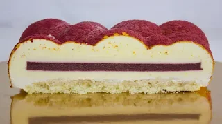 Unrealistically delicious cake with almost no baking. Mousse cake with incredibly tender filling