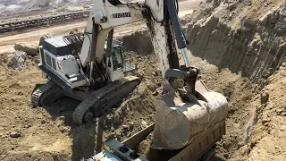 Liebherr 984 Excavator Loading Trucks - Kivos Ate