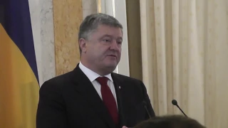 Порошенко дякує за Закон про реінтеграцію Донбасу