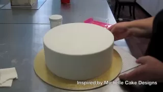 how to get sharp edges when covering a fondant cake Part 3 of 3 Inspired by Michelle Cake Designs