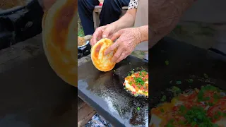 Chinese Burger Fried Eggs with Chili