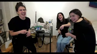 MILI MOJA A PUPI CON SPRITE DE LA BOCA Y SOFI SE RÍE 😂🤣🤣