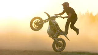 Supermoto Summer Stunts and Fails