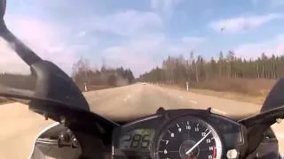 Mercedes SL63 AMG VS  Yamaha R1