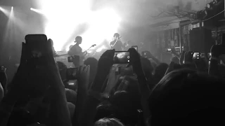 The Neighbourhood - Single (Live)