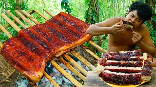 Roasted Pig Belly BBQ Recipe Eating in Jungle Alone - Primitive Yummy Cooking Pork Belly BBQ