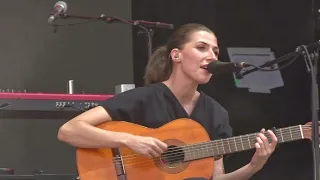 Aldous Harding - Fixture Picture (Live) Paris, Rock en Seine 2022