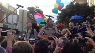 Coldplay - Sky Full of Stars video (Filmed live in Newtown) #ASFOSvideo @Coldplay