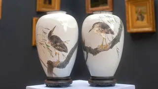 Expert’s Voice | A pair of Japanese cloisonné vases by Namikawa Sosuke | Venduehuis The Hague