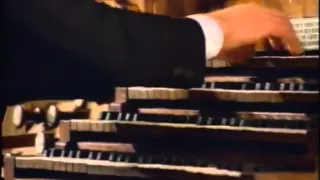 Johann Sebastian Bach - Toccata e fuga in Re minore (Karl Richter all'organo a canne)