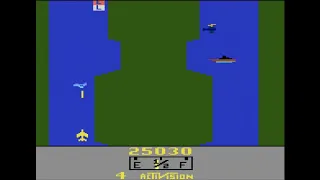 River Raid - Atari 2600. O "jogo do aviãozinho".