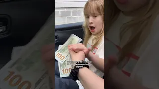 I GAVE MY SISTER $200 💸