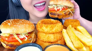 ASMR ONION RINGS, BBQ CHEESEBURGER, FRENCH FRIES (Crunchy Soft Eating Sounds) *No Talking* ASMR Phan