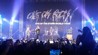Stand Out Fit In - One Ok Rock (Monterrey, Mx - 26/07/2019)