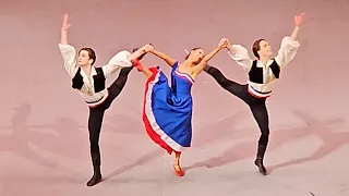 The Flame of Paris - Moscow Ballet Academy lights up - Bolshoi Theater
