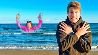 VLOG! INTERA GIORNATA CON NINNA E MATTI!! 24 ORE INSIEME AL MARE!