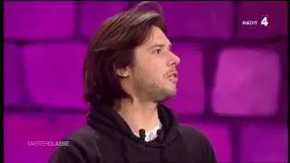 Un jeune se présente en rap inédit devant Orelsan en pleine émission télé ( Master Classe France 4)