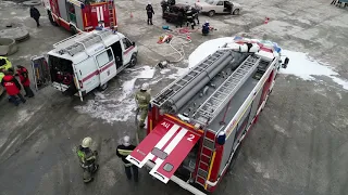 В Севастополе сотрудники МЧС устранили последствия ДТП и спасли пострадавших – в ходе учений