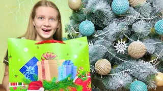 ДЕНЬ СВЯТОГО НИКОЛАЯ !! ПОДАРКИ 🎁 ЧТО ИРА НАШЛА ПОД ЕЛКОЙ 😍 ВЛОГ / Irina Gusakovskaia