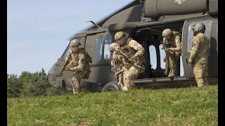 Украинские ССО десантировались с вертолетов "Black Hawk" и "Chinook"