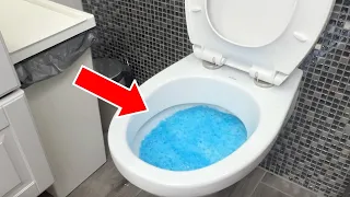 Bubbling foam for clean toilet. It removes scale, water and dirt from ceramics without scrubbing