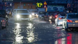 Rainfall in UAE 🇦🇪 | Heavy Rain in Dubai | Raining In Sharjah | Rainy Night 🌧️ Hail Storm Al Ain