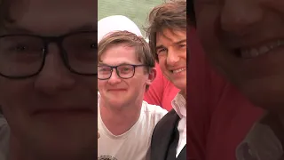 Tom Cruise Fan Breaks Down After Meeting His Hero ❤️