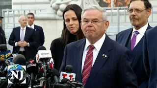 Prosecutor lays out case against Menendez