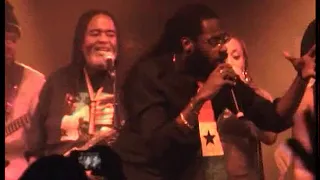 TARRUS RILEY & THE BLACK SOIL BAND FT DEAN FRASER - LIVE -  PARIS - CABARET SAUVAGE - 12.02.2010