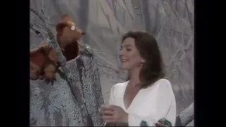 The Muppet Show - 205: Judy Collins - “Leatherwing Bat” (1978)