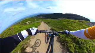 GEE ATHERTON RACES THE FPV DRONE!