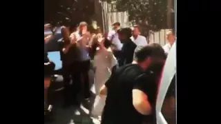 فيديو من حفل زفاف نسليهان أتاغول لحظة خروجها من منزلها *-*