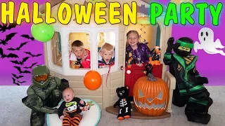 Costume Party & Spooky Haunted House Halloween Skit