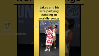 T.D.Jakes and is family dancing to worldly songs 😭 😭😭