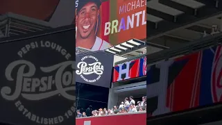 Heavy boos for the Astros at Yankee stadium