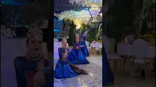 Павлины танец-ансамбль «Бахор Ракс» +7-966-387-25-00 #узбекскиетанцы #wedding #свадьба #танецпавлины