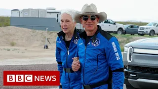 Jeff Bezos and crew launch into space on New Shepard - BBC News