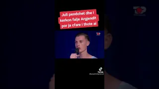 Juli pendohet dhe i kerkon falje Argjendit per ofendimin (ja qfare i thote ai) !!