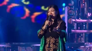 Alka Yagnik Singing LIVE