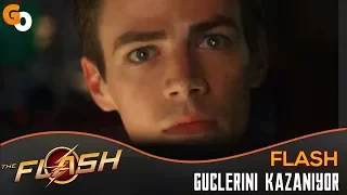 The Flash | Flash Güçlerini Kazanıyor | HD