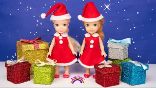 Elsa & Anna Christmas Morning Presents Opening  🎁