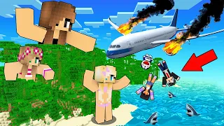 UÇAĞIMIZ KIZLAR ADASINA DÜŞTÜ 😱 - Minecraft