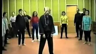 танцы под dupstep(dancing todupstep)