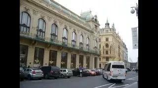 Тульский шарманщик играет в Праге!!! декабрь 2015 год.