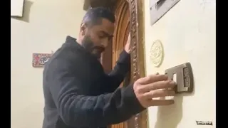 تامر حسني يفاجئ طفلاً يتمني رؤيته بلزيارة في منزله لدعمه في ازمته