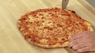 60-Second Video Tips: Baking a Perfect Thin-Crust Pizza