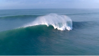 DRONE FOOTAGE OF MASSIVE WAVES IN NEWQUAY, CORNWALL, UK