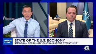 Bitcoin can certainly 'replace or be alongside' gold as a store of value, says Anthony Scaramucci