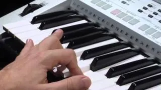 YAMAHA PSR-S550 Demo (Russian)